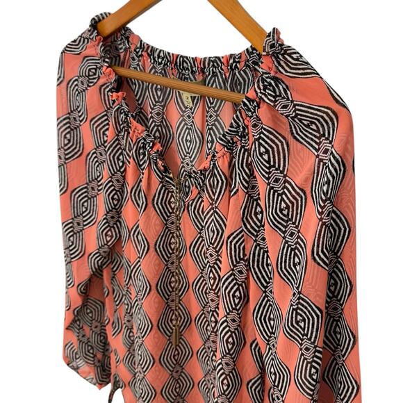 DEMOCRACY Peasant Top Size Medium Lightweight Sheer Y2K Boho Geometric - Picture 7 of 12